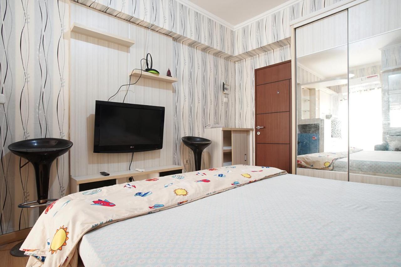 Planet Room Kemang View Бекасі Екстер'єр фото
